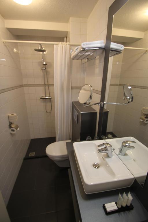 Prominent Inn Hotel Noordwijk Room photo